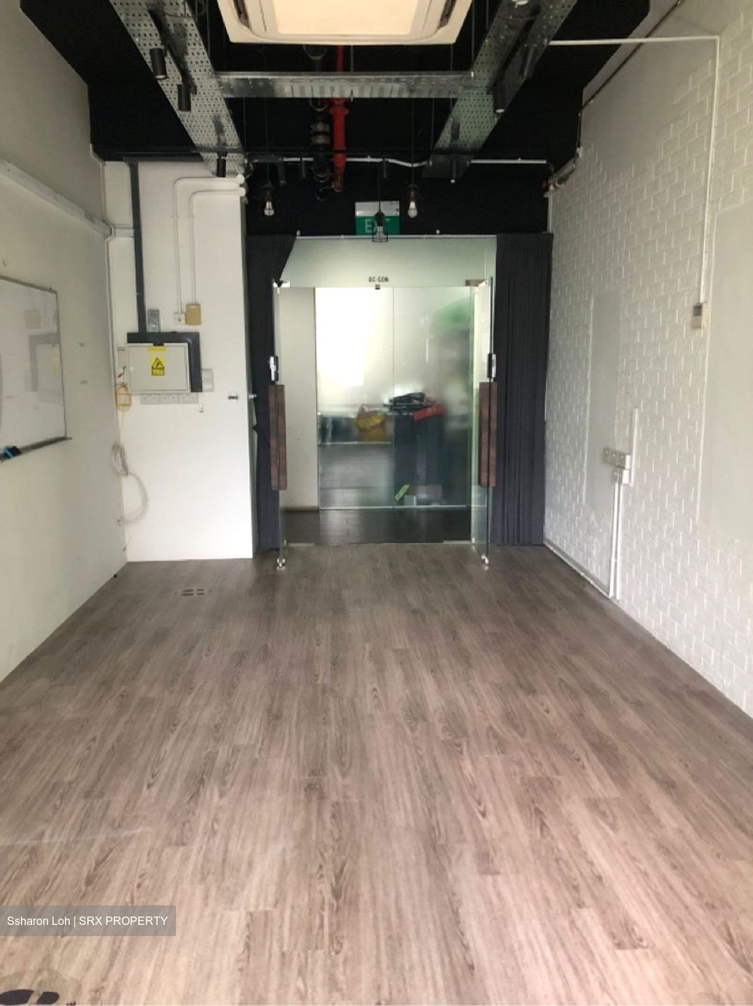 The Commerze@irving (D13), Retail #639506061